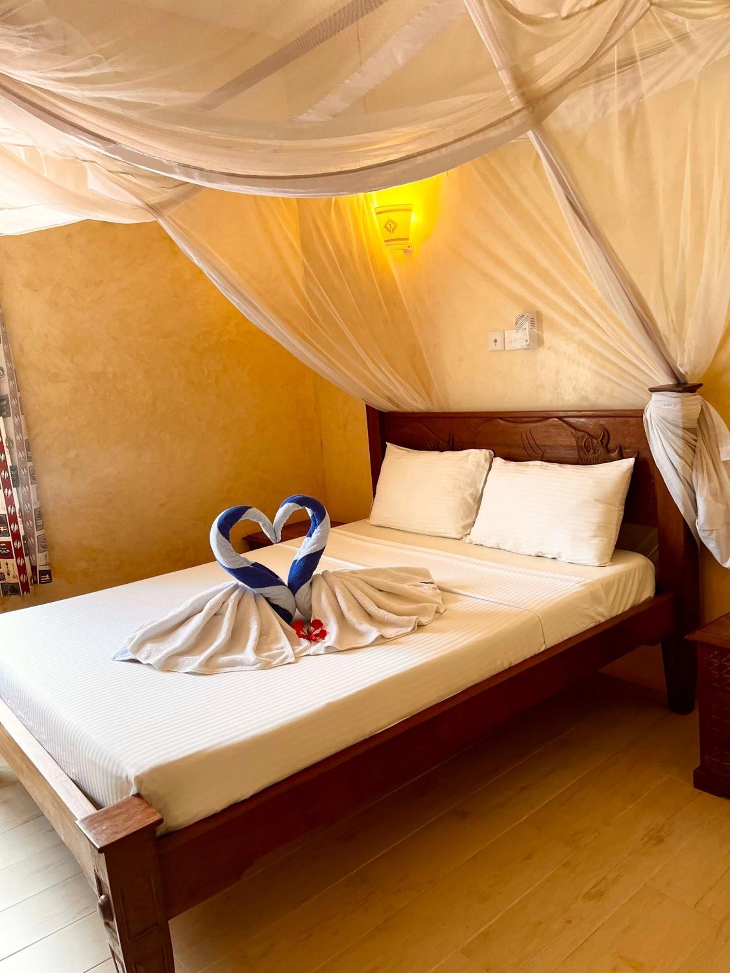 Flametree Beach Homes Diani Beach Dış mekan fotoğraf
